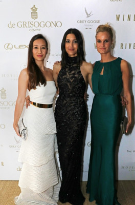 Julia Jones pic #971189