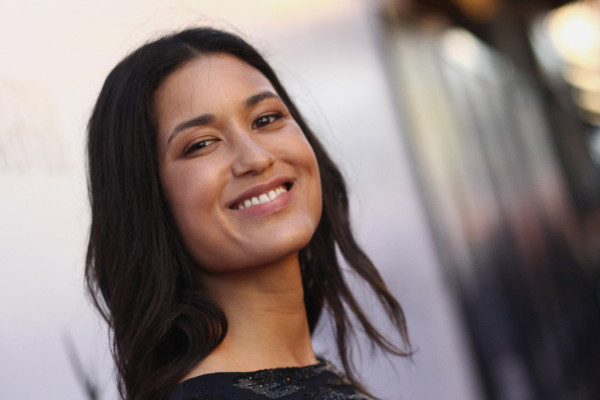 Julia Jones pic #985200