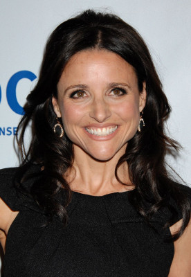 photo 8 in Julia Louis-Dreyfus gallery [id224822] 2009-12-22 00:00:00