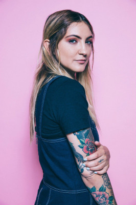 Julia Michaels - New York Photoshoot 08/01/2017