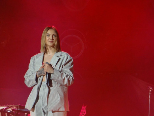 Julia Michaels - Belfast, Ireland 03/13/2018