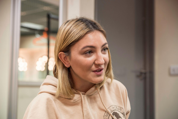 Julia Michaels - The Scottish Sun 03/19/2018