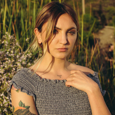Julia Michaels - Photoshoot 2017