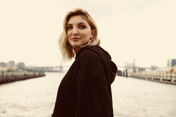 Julia Michaels pic #1210829