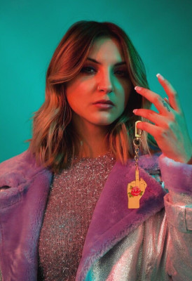 Julia Michaels by Riya Hollings for Skinnydip London (2018)