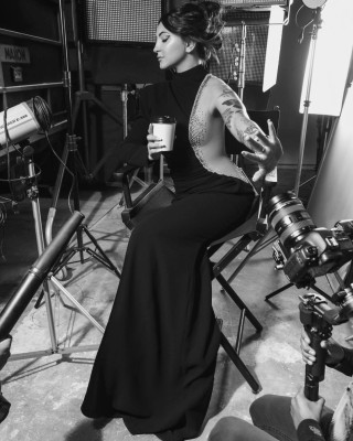 Julia Michaels by Viktorija Pashuta for Basic Magazine (2021)