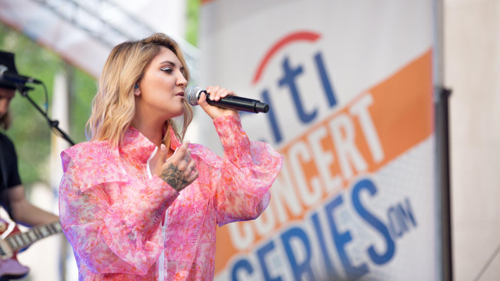 Julia Michaels - TODAY Show in New York 07/27/2018