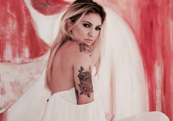 Julia Michaels pic #1210826