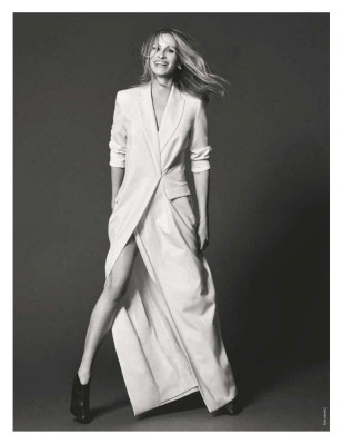 JULIA ROBERTS in Elle Magazine, France December 2019