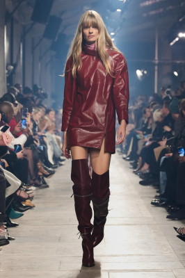 Isabel Marant Fall Winter 2023 Fashion Show in Paris