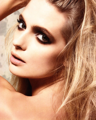 Julia Stegner pic #283834