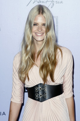 Julia Stegner pic #183373