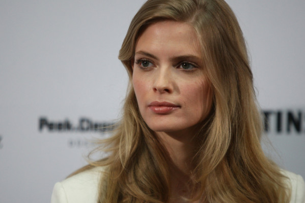 Julia Stegner pic #191809
