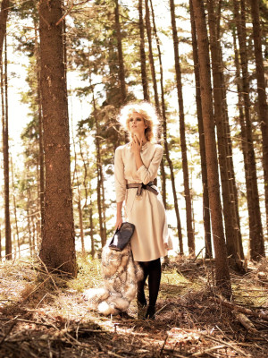 Julia Stegner pic #206466