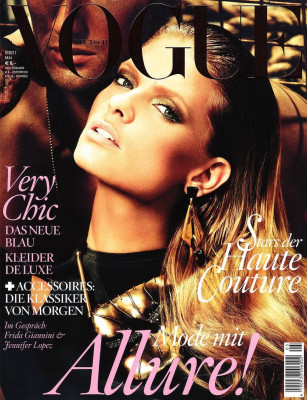 Julia Stegner pic #387060