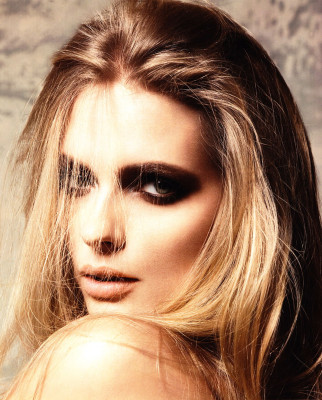 Julia Stegner pic #283832