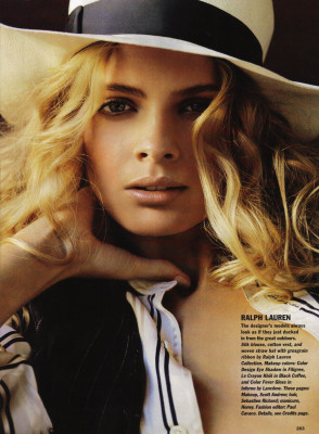 Julia Stegner pic #96549