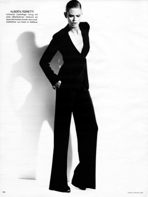 Julia Stegner pic #163728