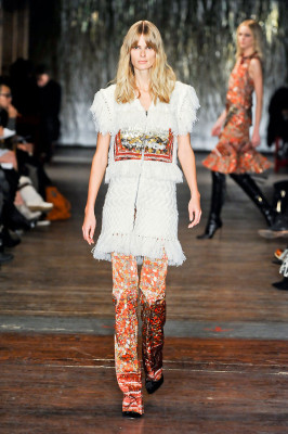 Julia Stegner pic #472384
