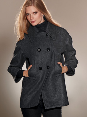 Julia Stegner pic #210661