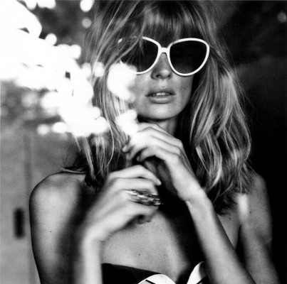 Julia Stegner pic #467035