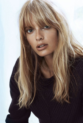 Julia Stegner pic #609670