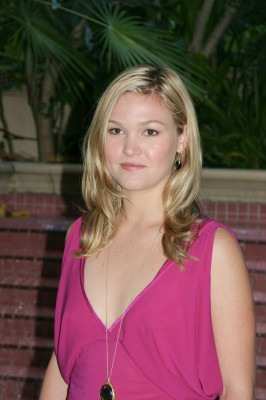 Julia Stiles pic #467934