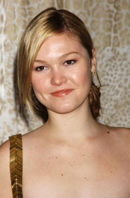 Julia Stiles pic #467935