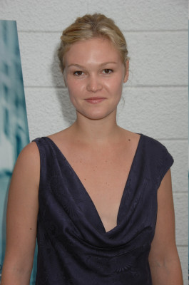 Julia Stiles pic #467936