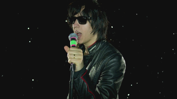 Julian Casablancas. Не могу найти свою публикацию. Загружаю фото ещё раз