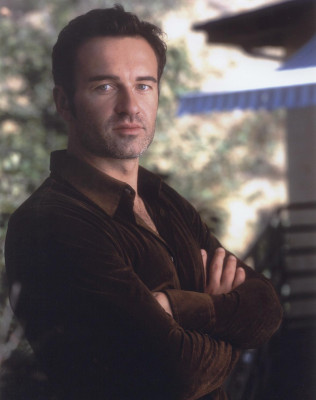 photo 14 in Julian McMahon gallery [id48223] -0001-11-30 00:00:00