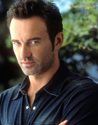 photo 3 in Julian McMahon gallery [id430919] 2011-10-21 00:00:00