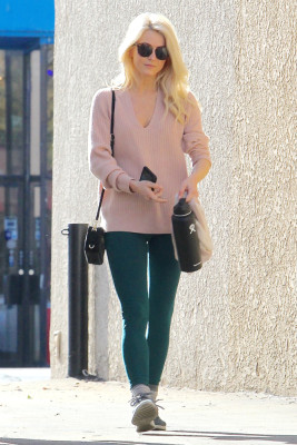 Julianne Hough pic #1027768