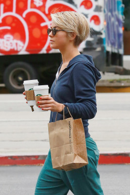 Julianne Hough pic #737132