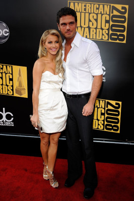 Julianne Hough pic #340481