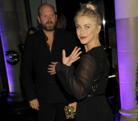 Julianne Hough pic #675198