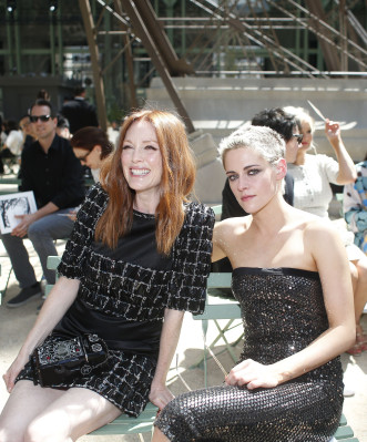 Julianne Moore pic #979631