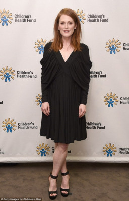 Julianne Moore pic #811523