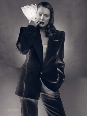 Julianne Moore - AnOther Magazine, Spring/Summer 2024