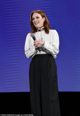 Julianne Moore pic #1168047