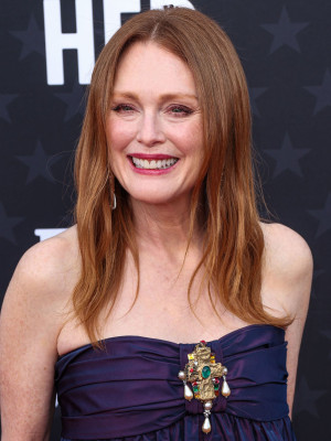 Julianne Moore – Critics Choice Awards 2024