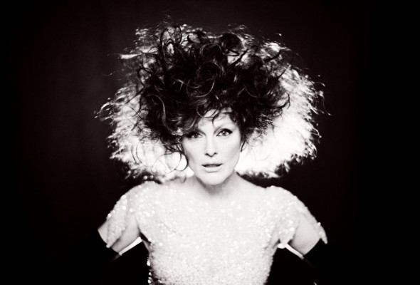 Julianne Moore – Flaunt Magazine February 2019