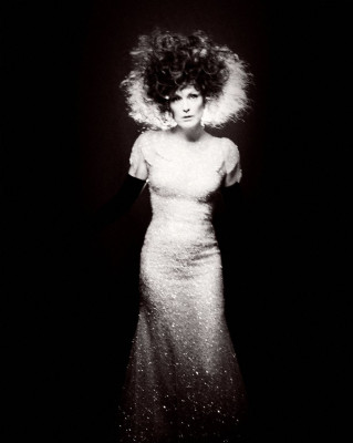 Julianne Moore – Flaunt Magazine February 2019