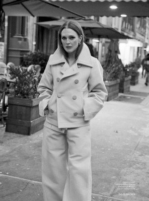 Julianne Moore – Harper’s Bazaar UK, February 2024