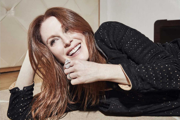 Julianne Moore in Grazia Magazine, France November 2017