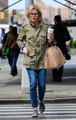 Julie Bowen pic #635370
