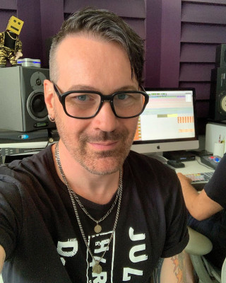 Julien-K - Ryan Shuck in Long Beach, California 08/08/2019