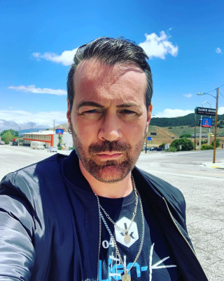 Julien-K - Ryan Shuck in Bakersfield, California 05/16/2019
