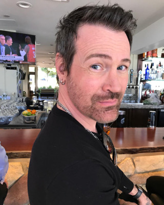 Julien-K - Ryan Shuck in Inn at Morro Bay 02/25/2019