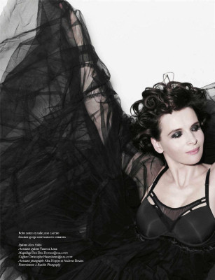 Juliette Binoche pic #239637